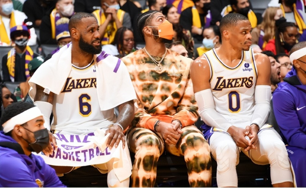 场大比分更 场大比分更