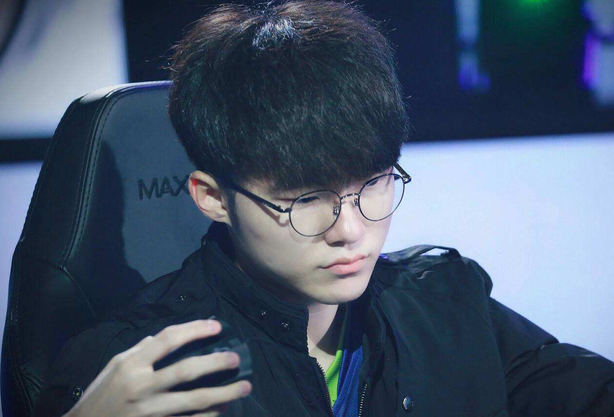 比起个人奖